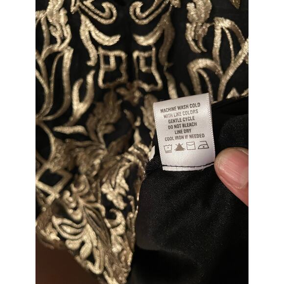 Prelude Black & Gold Metallic Embroidered Top with Bell Sleeves – Size Large - Picture 3 of 9